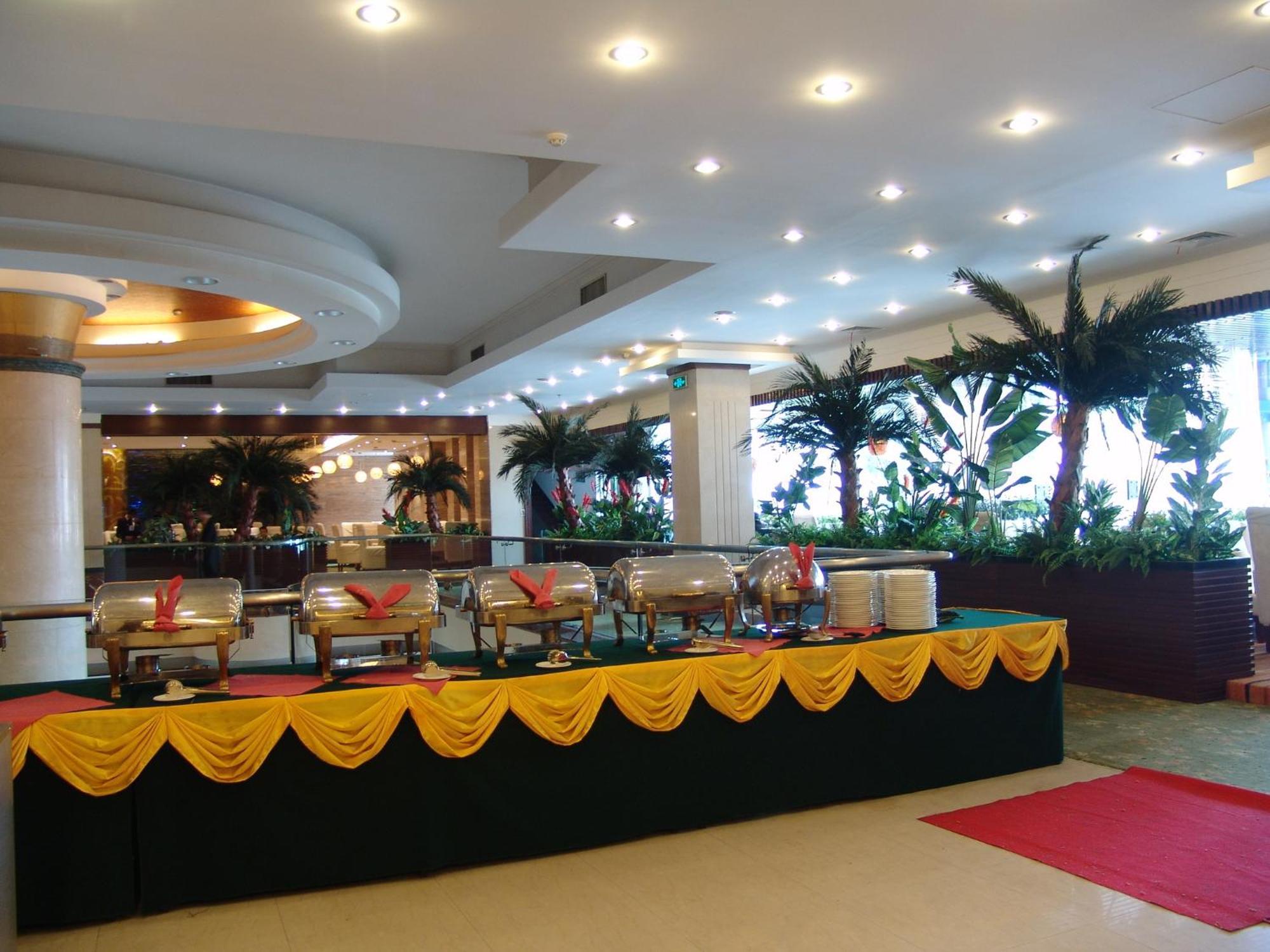 Kunming Golden Spring Hotel Exteriör bild