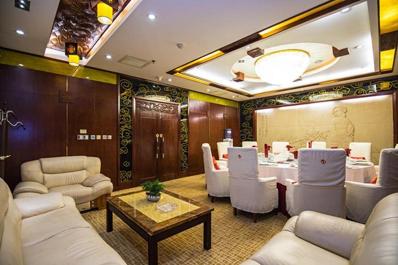 Kunming Golden Spring Hotel Exteriör bild